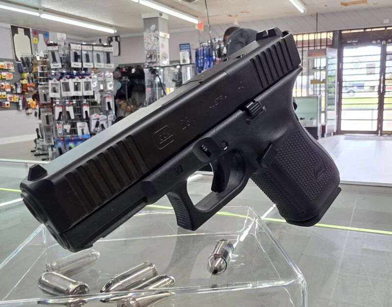 Image for the Tweet beginning: glock glock glock 