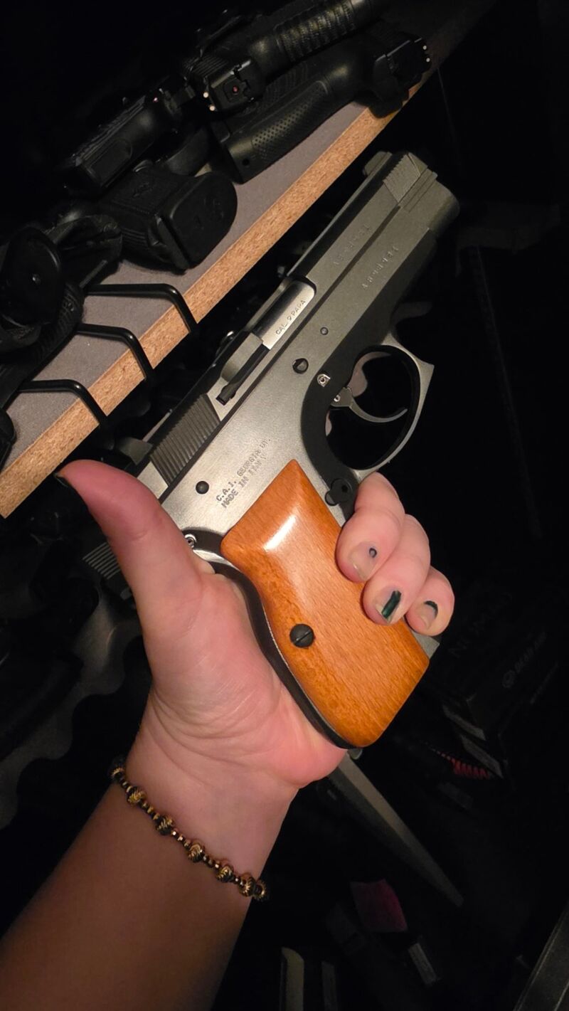 Image for the Tweet beginning: grind on 