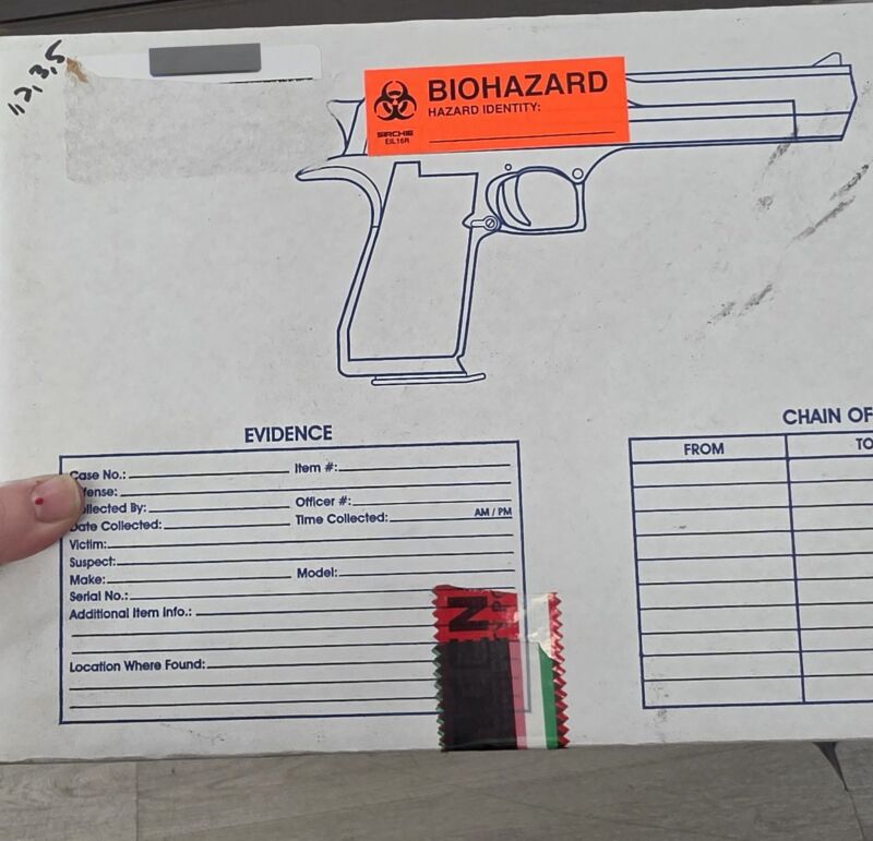 Image for the Tweet beginning: here's a gun box for